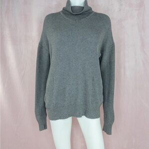 Lululemon Womens Gray Cotton Yak Turtleneck Size Medium Cozy Calling Athleisure